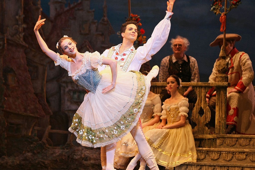 LA FILLE MAL GARDEE – Palais Garnier