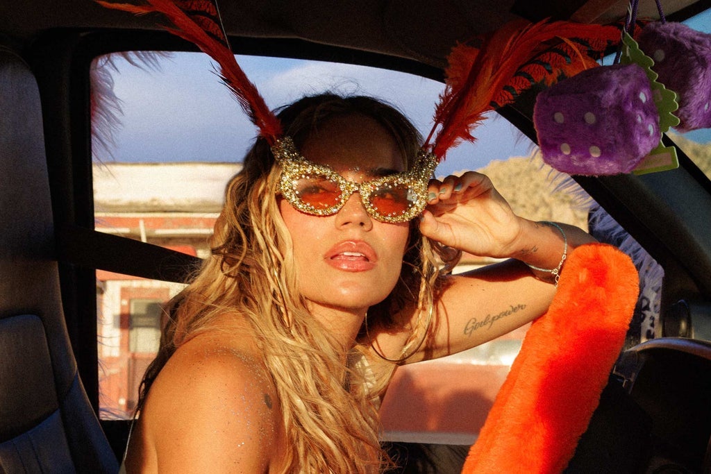 KAROL G – Plenitude Arena