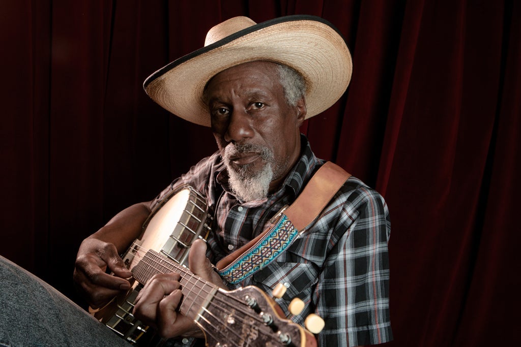 ROBERT FINLEY – Lyon