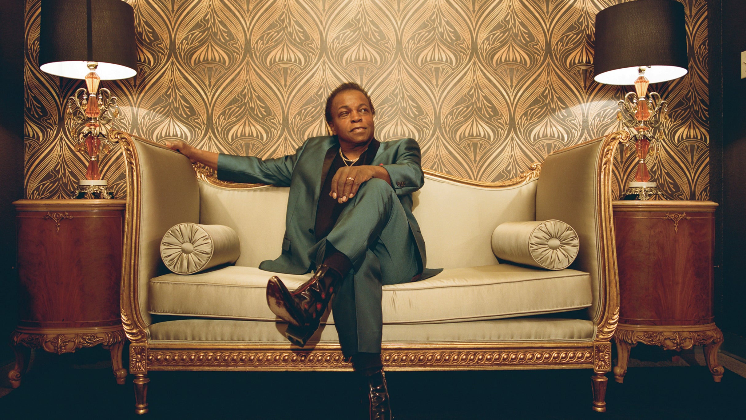 LEE FIELDS – ELYSEE MONTMARTRE – PARIS