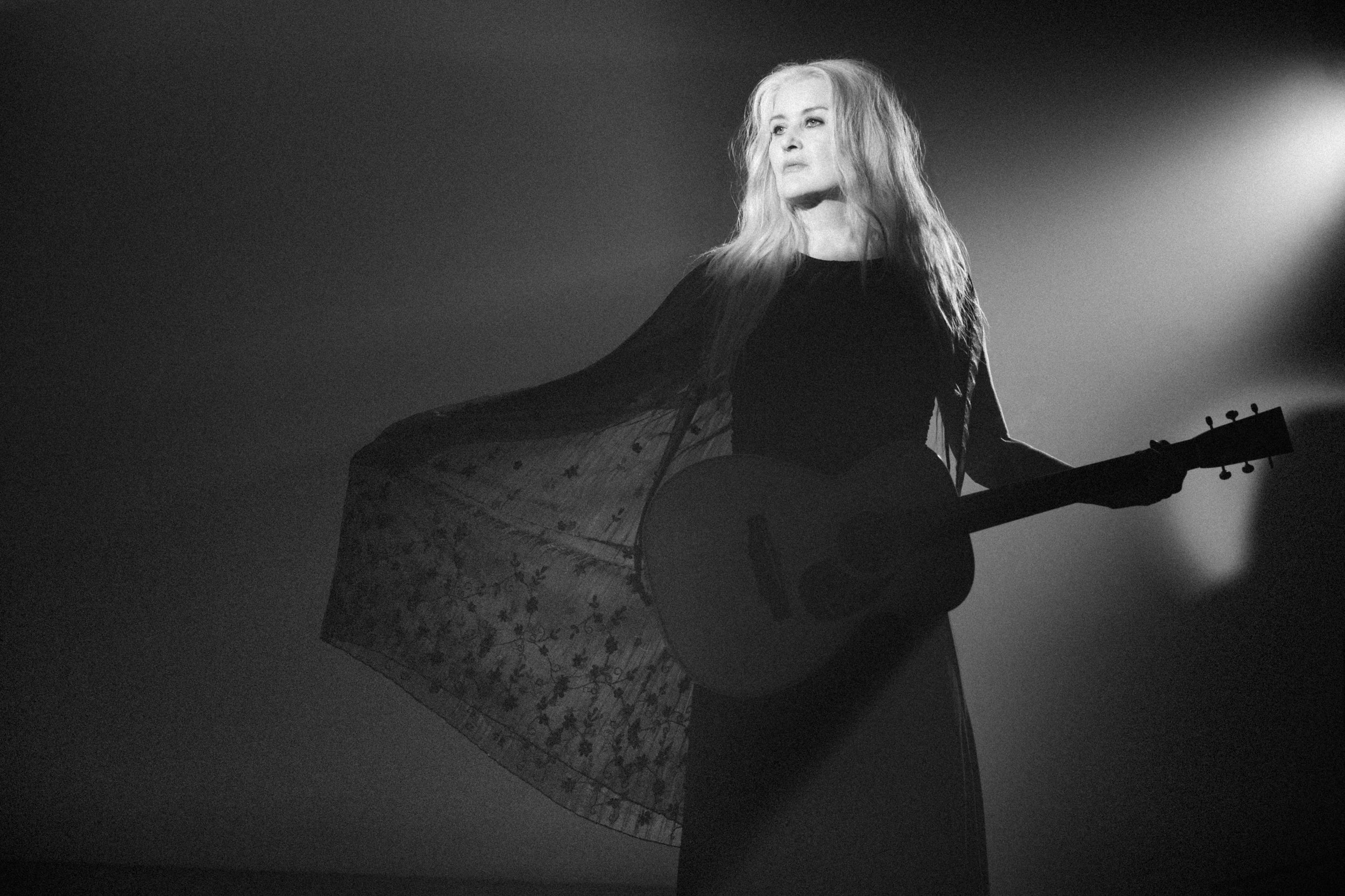 PAULA COLE – Café de la Danse