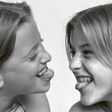 Girls. Adolescence, Mode, Rébellion - Billet Simple